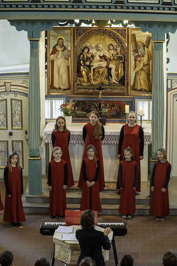 Einige der Jüngsten im Chor, Bild: Orgelfreunde der Hesse-Orgel Ermstedt e.V.